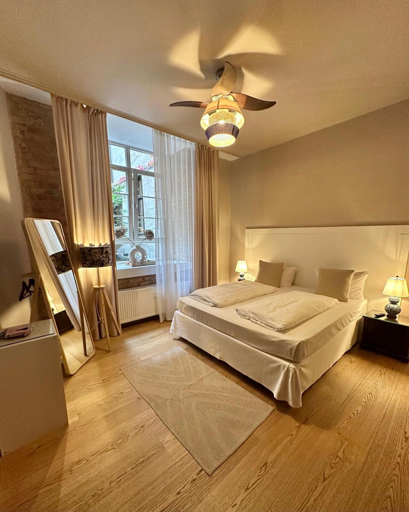 Cinderella.Kreuzberg Hotell Berlin Eksteriør bilde